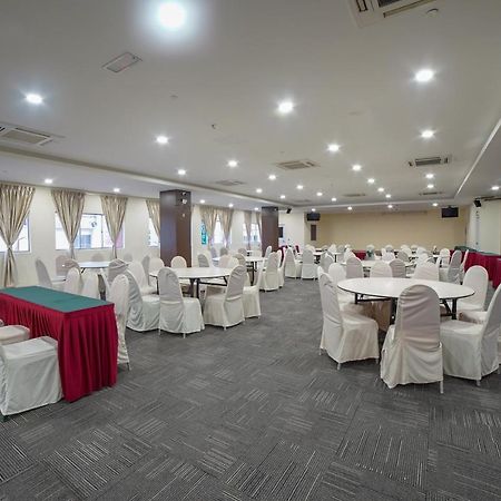Oyo 89531 Villa Hotel Segamat Eksteriør bilde