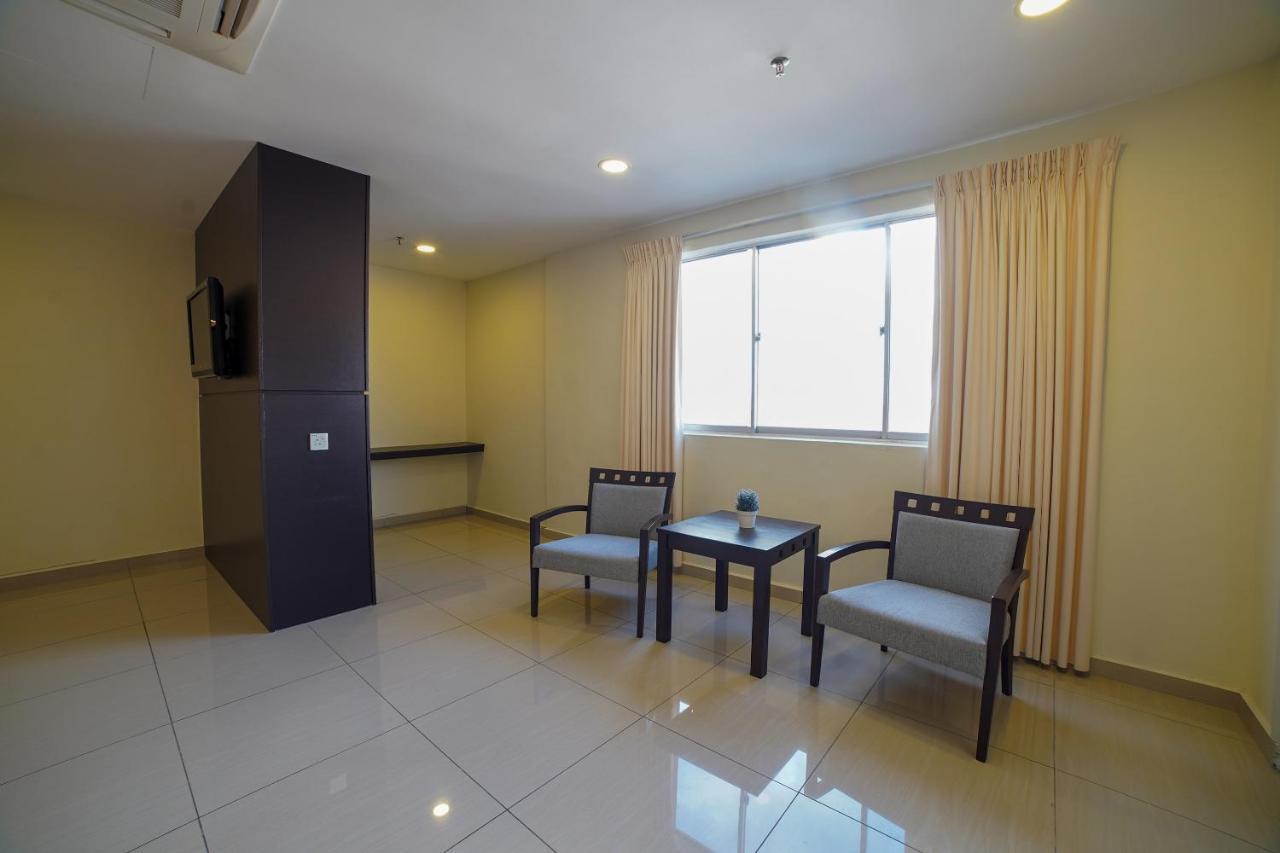 Oyo 89531 Villa Hotel Segamat Eksteriør bilde