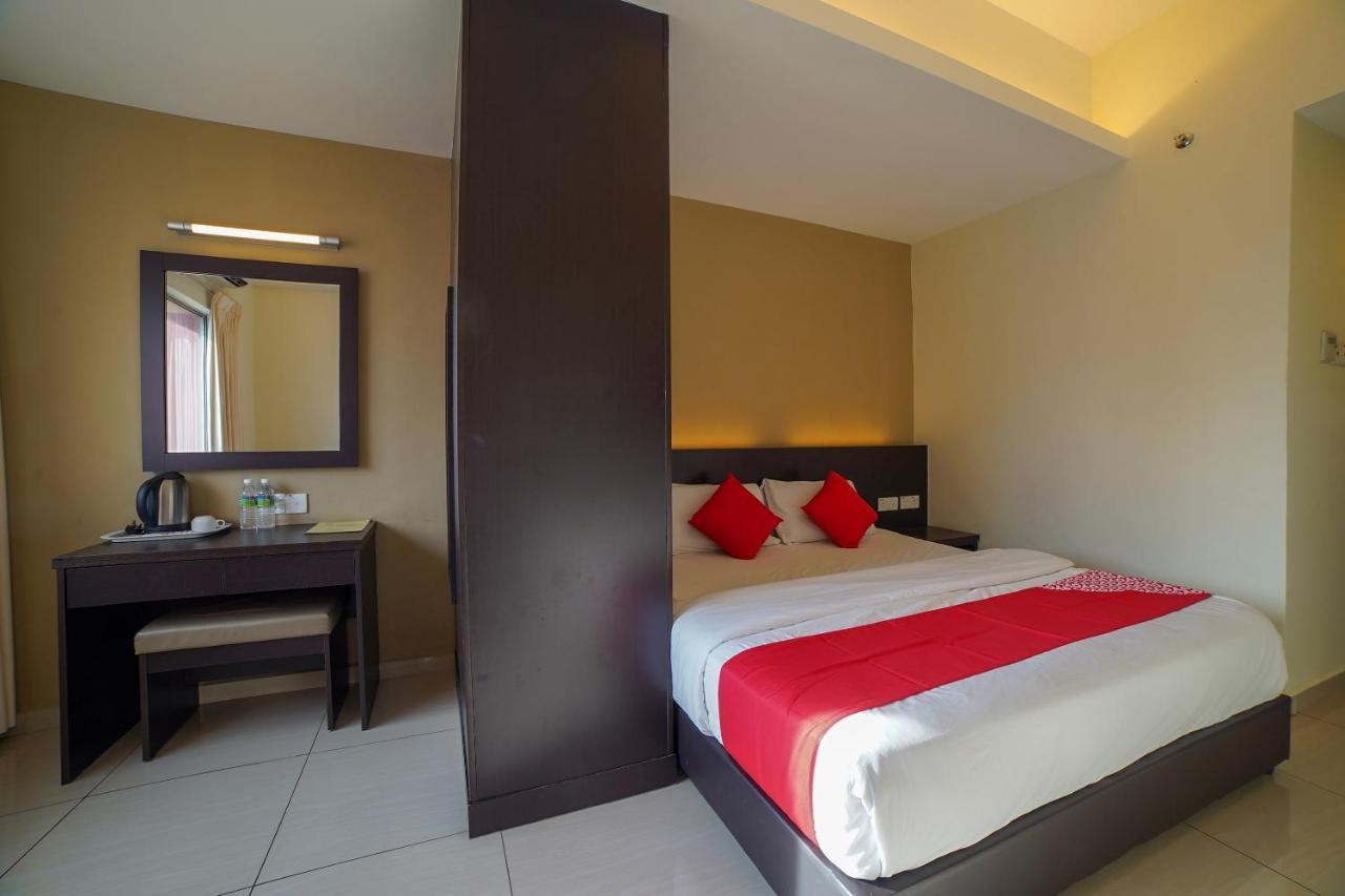 Oyo 89531 Villa Hotel Segamat Eksteriør bilde