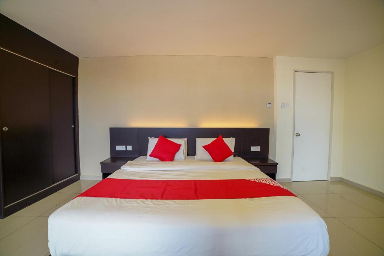 Oyo 89531 Villa Hotel Segamat Eksteriør bilde