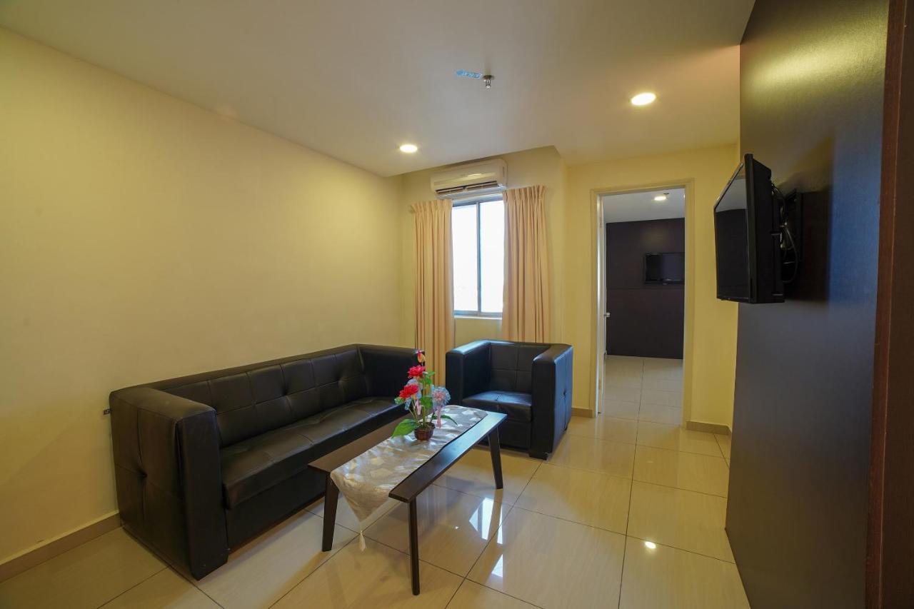 Oyo 89531 Villa Hotel Segamat Eksteriør bilde
