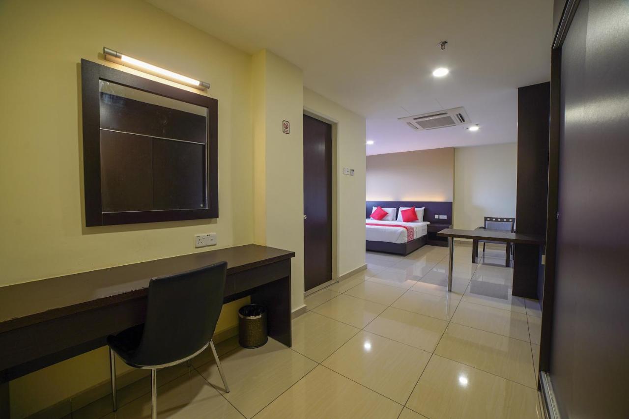 Oyo 89531 Villa Hotel Segamat Eksteriør bilde