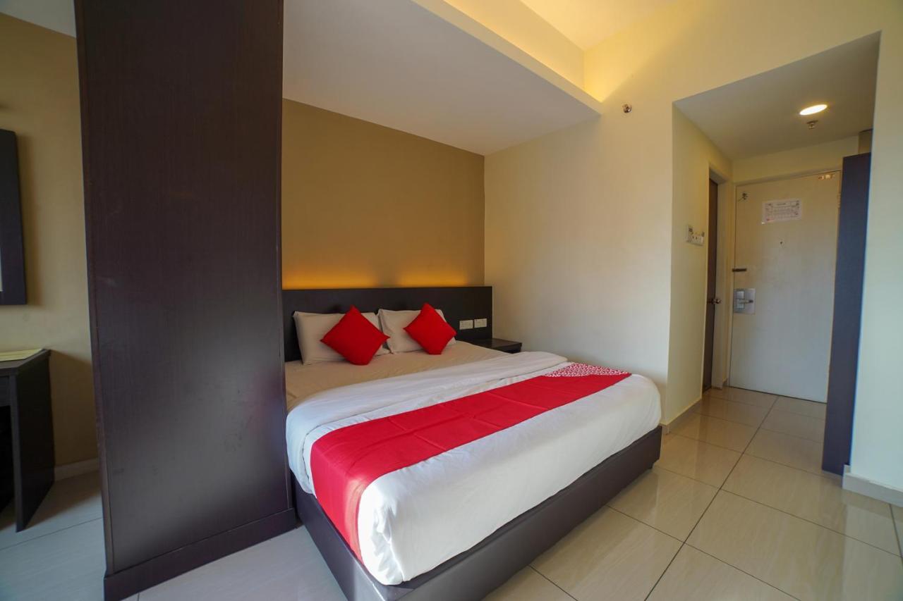Oyo 89531 Villa Hotel Segamat Eksteriør bilde
