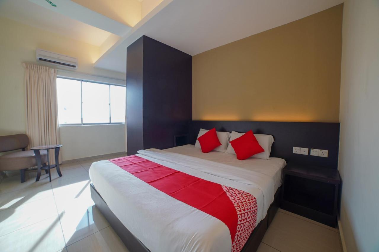 Oyo 89531 Villa Hotel Segamat Eksteriør bilde